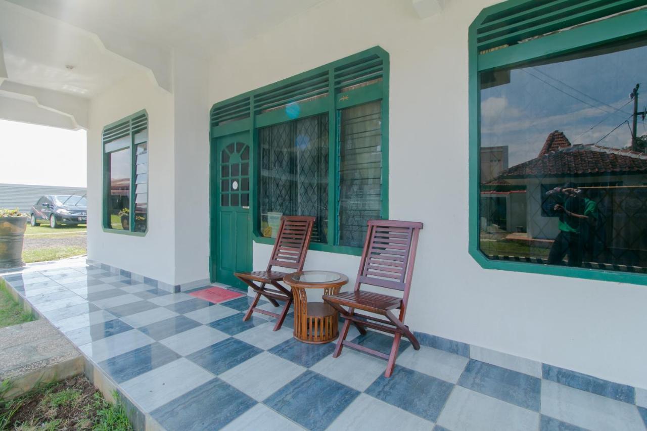 OYO 2858 Vafa Residence Cianjur Exterior foto
